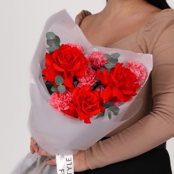 krasnyj francuzskie rozy i diantusy 3